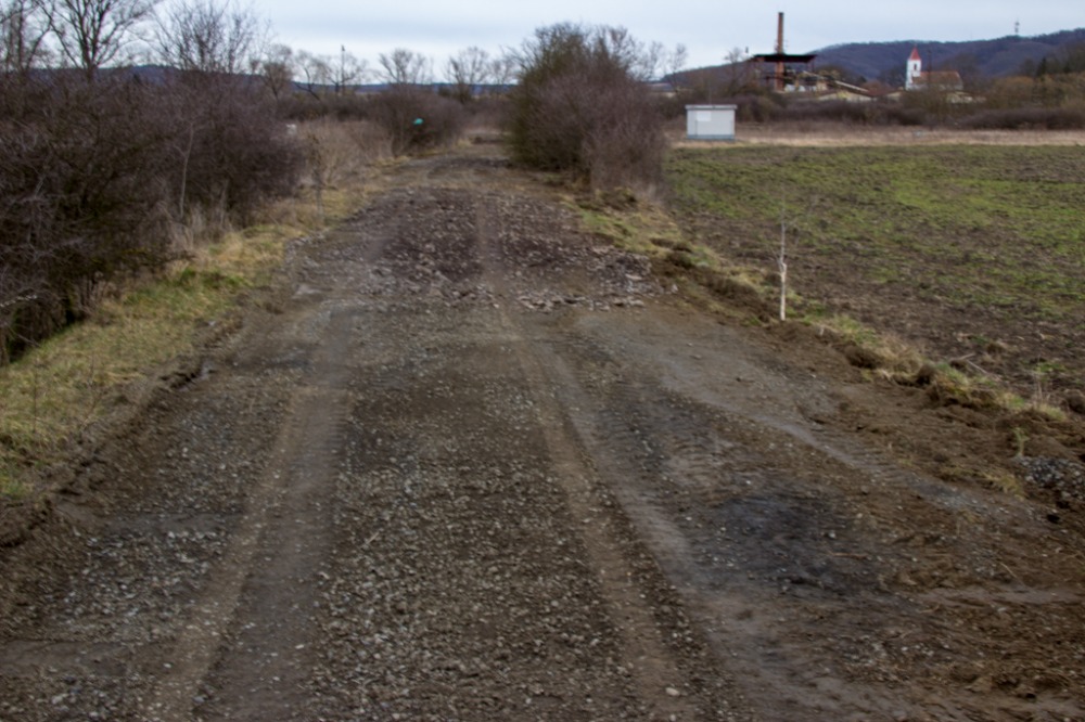 Cesta okolo prefy a cez trať na štrkovisko - upravená 20.2.2020